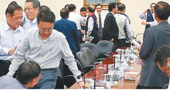 ��Ӣ�ţ�������Ϊ̨����һ��������ѡ��Ȩ��