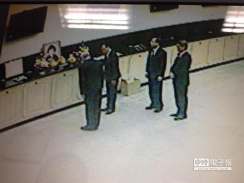 陈欧珀悼马英九母亲画面公布无“闹场”行为