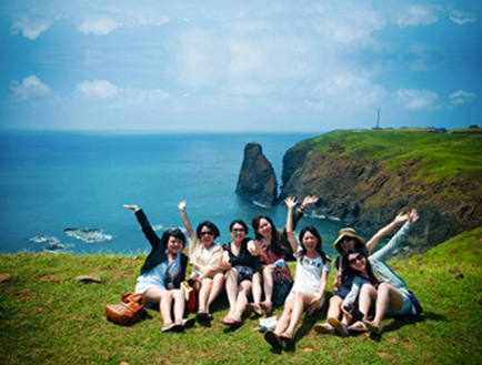 ����������̨��С�ǹ��¶ࣨͼ��