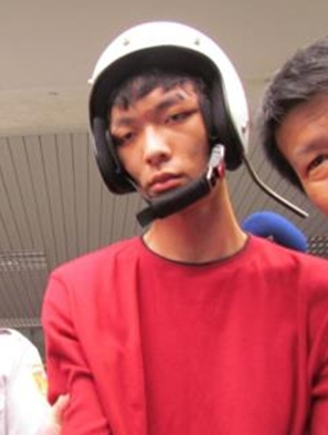 台北地铁杀人凶嫌收押9天首度露面新北地检提讯