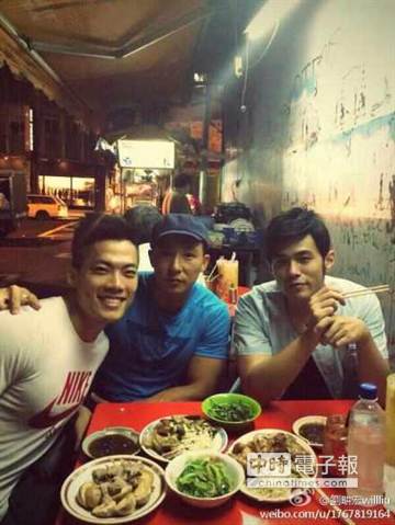 �ܽ��׳�·��̯��˿�ޣ�������������������ƽ��