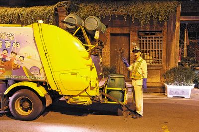 �����ɱ�̨������������������ڼ��ر���ͼ��