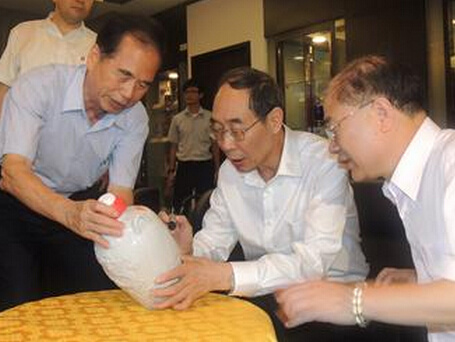 ������ǣ��������κ�����ӭ��ʱ���