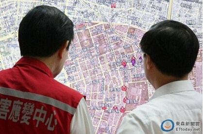 高雄爆炸致约300人伤亡马英九:天佑台湾(图)