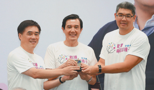 ���ѡս����������Ӣ�Ž���̨�����ϲ�����