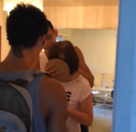 �������Ц��ͥ��Ƭ��͵���������豻�����ƣ�ͼ��