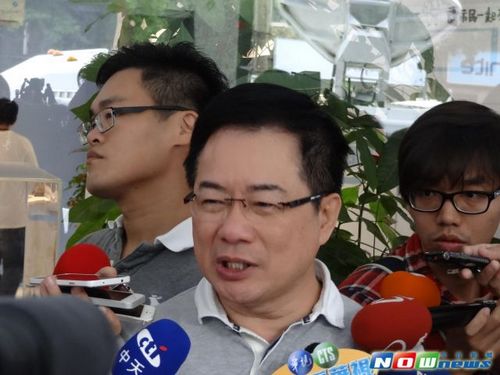 连胜文阵营回应柯文哲邀辩批柯龟缩