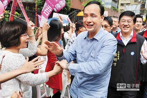 剑指2016年台湾“大选”蔡英文赖清德叫阵朱立伦