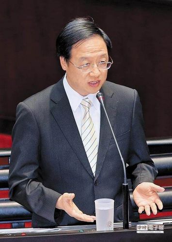 台湾元旦补假逢“黄道吉日”惹民怨高官喊抱歉