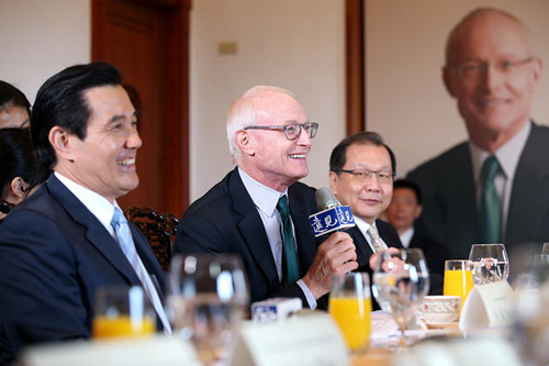 台媒:马英九指两岸关系勿揠苗助长需要时间