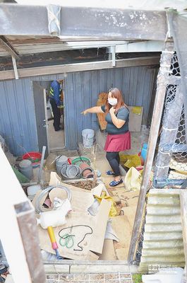 小偷入室盗窃连卫生纸也打包屋主装8个监视器防盗