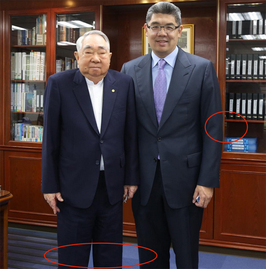 网友质疑合照是合成连胜文大笑称“没关系”
