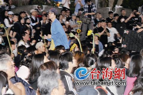 台湾教育改革风雨20年“去中国化”致社会不安宁