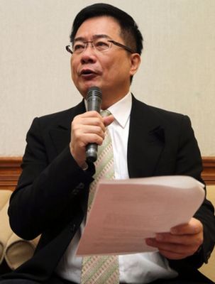 蔡正元控告柯文哲诽谤及伪造证据意图使人不当选