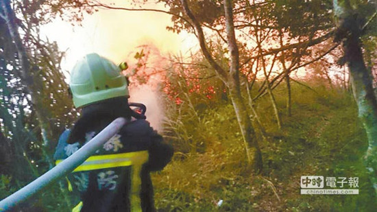 阿里山大火延烧5公顷不排除人为引发火灾(图)