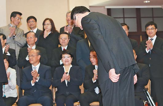 �����롰�ڸ��ܴǳ���ʷ�����ƽ����