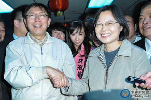 柯文哲拟低调拜会蔡英文称蔡不喜欢一堆记者拍