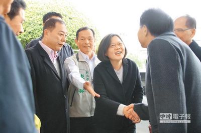 民进党抢新北议会龙头蔡英文督军:一票都不准跑