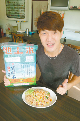 ů��ÿ�������³��Ͱ��ĳ���Ů�Ѹж���Ӧ���