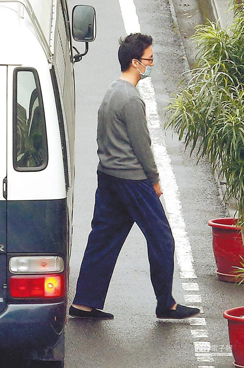 台北地铁杀人犯出庭无悔意?30次拒绝回答检察官