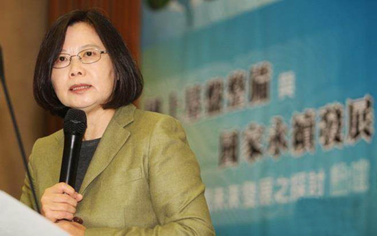 ��Ӣ��������Ȩ��㡰̨����8�ֻ�Ӧ���ض�ɽҡ��