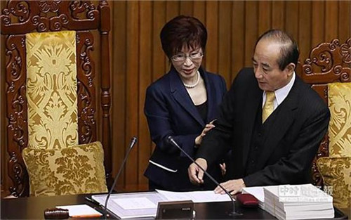 邱毅:王金平将启动辅选计划全力支持洪秀柱(图)