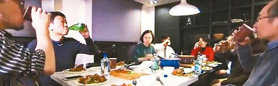 台媒爆蔡英文独特家庭会议幕僚带狗带小孩谈策略