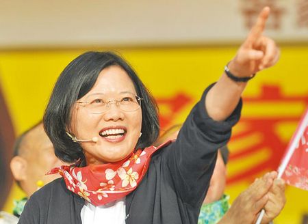 “武则天坐天”是下下签蔡英文支持者误会大了