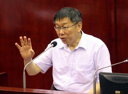 柯文哲赞洪秀柱有气魄称比国民党其他男人强