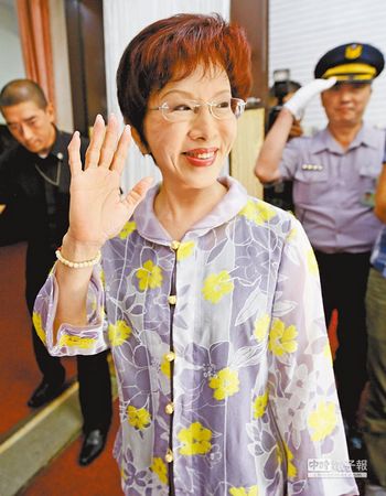 洪秀柱获马英九加持退役将领鼓劲:一定要挺住