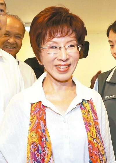 台湾中部拼场洪秀柱与蔡英文“狭路相逢”(图)