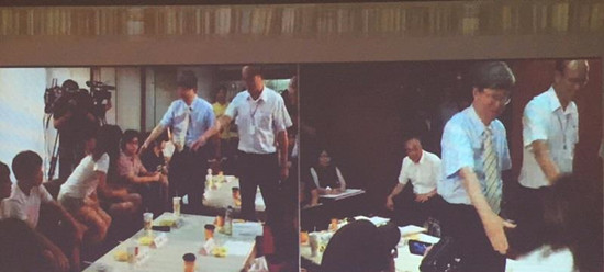 ̨������������������֤�����Ϸ����ܳ����θ�