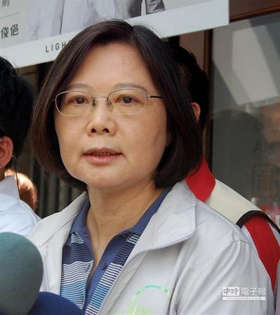 ̨��ѧ������Ӣ�İ桰ִ�����ˡ��ȳ�ˮ����շ�