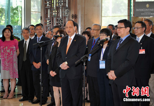 ��Э��᳤�µ�����ӭ����ɭ���ŵָ���