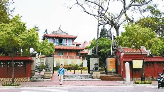 台南登革热泛滥游客锐减小吃街弥漫防蚊液味道