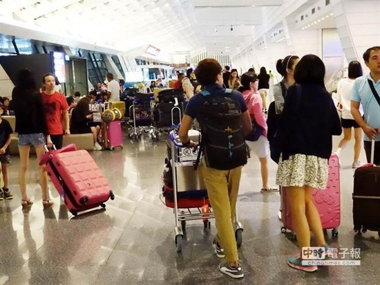 桃园机场旅客激增将再建第四航厦(图)