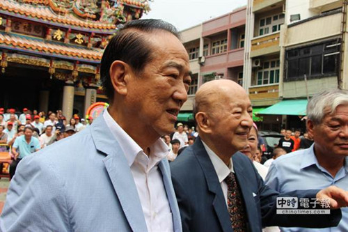 台媒分析宋楚瑜民调开高走低:政策质量不如人