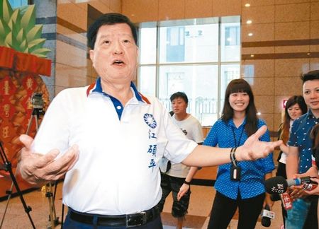 国民党一中常委拟提案“换柱”高层回应没先例