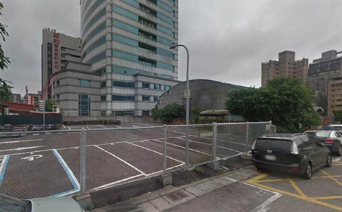 朱立伦竞选总部敲定租停车场建组合屋省成本
