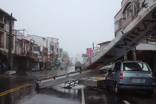 台东有饭店救灾显“冷漠”休息洗澡开价2000台币