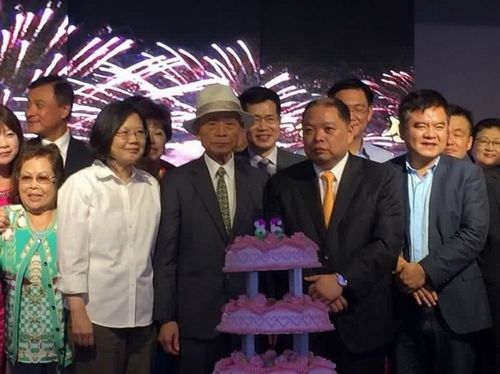 抛灾区赴寿宴蔡英文台东勘灾仅停留1小时(图)