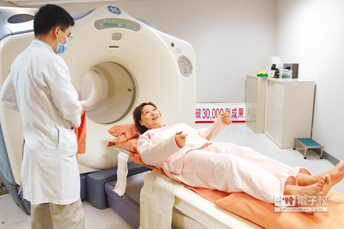 ̨ý:��½�͸�̨������鼰ҽ�������˴οִ��µ�