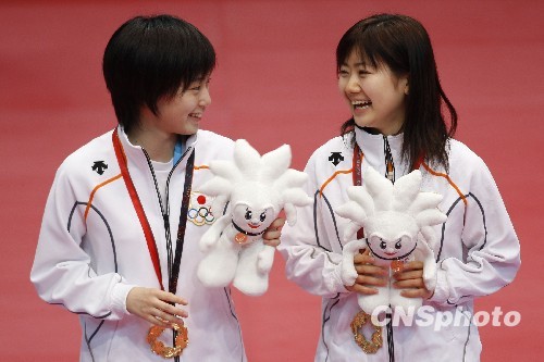 �ձ�ƹ�����ú��������������ѡ���ѳ���в��2��