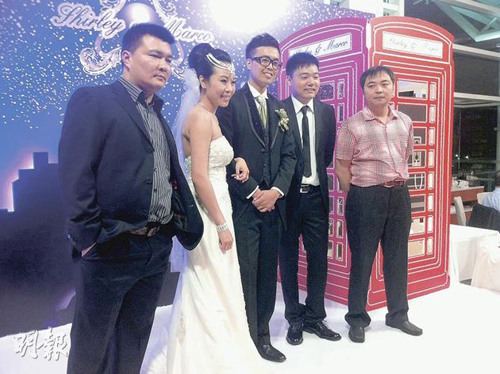 ���ҿ���鶡���ͳ�ϯ�ܻ���Я������������ͼ����2��