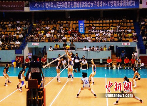 ���߽�����˶���Ů��14��17���������Ļ��ͼ��