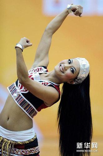 ���������赸�������ˡ�Ψ����Ů�ڷ�Ʈ�ݣ�ͼ����2��