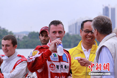 �й�����F1Ħ��ͧ����������ǰ������ͼ����8��