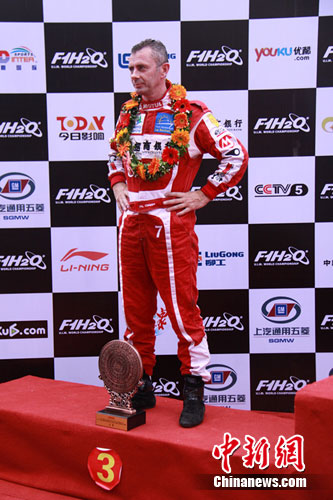 �й�����F1Ħ��ͧ����������ǰ������ͼ����11��