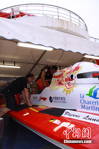 �й�����F1Ħ��ͧ����������ǰ������ͼ����13��