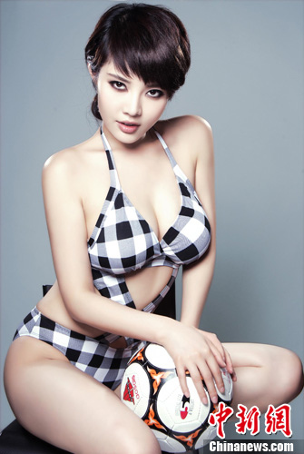 ����У����Ե����Ȼ����춬��Ц��չ������ͼ����3��